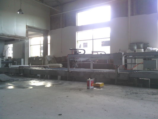 Máy làm tấm tường nhẹ Sandwich với công nghệ đùn trục kép con lăn kép