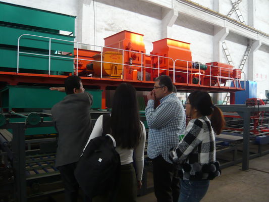 Máy làm tấm panel sandwich tổng công suất 32KW, Dây chuyền sản xuất panel sandwich hệ thống điều khiển PLC