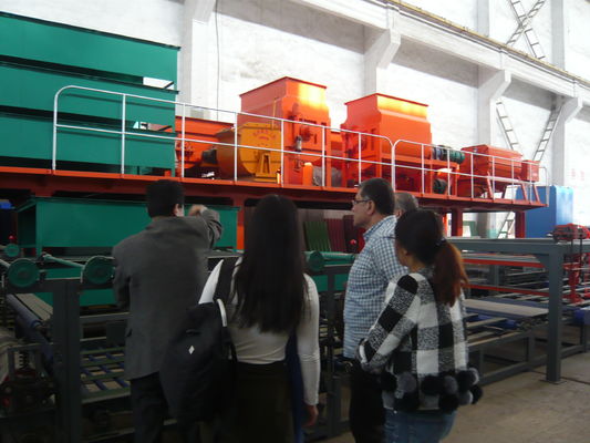 Máy làm tấm panel sandwich tổng công suất 32KW, Dây chuyền sản xuất panel sandwich hệ thống điều khiển PLC