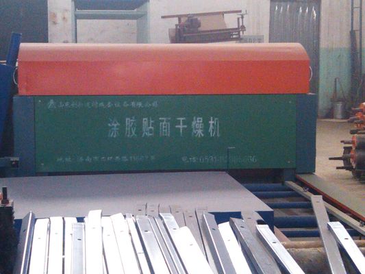 Máy làm tấm panel EPS sandwich điều khiển PLC với Bơm định lượng tốc độ thấp chính xác