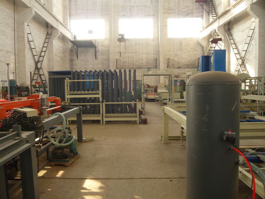 Đường dây sản xuất bảng sandwich EPS hoàn toàn tự động với cấu trúc thép