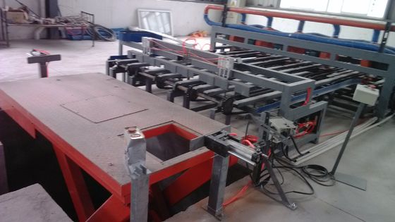 Máy làm tấm vách áp lực nguội cho tấm sandwich xi măng sợi / Mgo