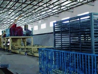 Máy chế tạo tấm tường xây dựng với công suất sản xuất 1000 tấm