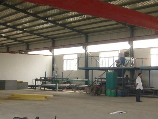 Máy làm ngói lợp mái bằng xi măng sợi màu tráng men cho xây dựng