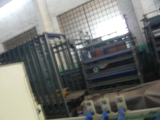 Máy làm cửa bằng thép tiết kiệm năng lượng 1.5 * 18 m