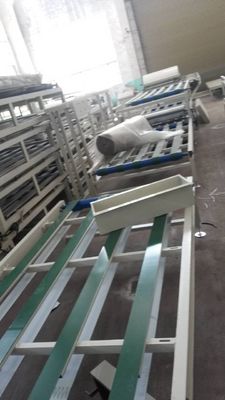 Đường dây sản xuất bảng Magnesium Oxide trang trí với máy vận chuyển vít tự động