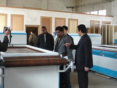 Máy sản xuất Magnesium Oxide Polyurethane Sandwich Panel / Máy làm bảng