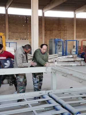 XPS xi măng và Mgo Sandwich Panel Machine Thiết kế tấm tường chống cháy