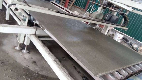 Máy làm tấm tường sandwich tự động hoàn toàn với công suất lớn hơn 3000 mét vuông